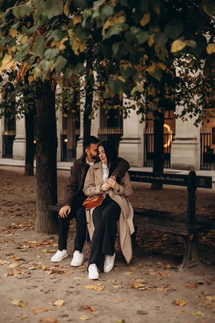 Couple Photoshoot at Parc Monceau