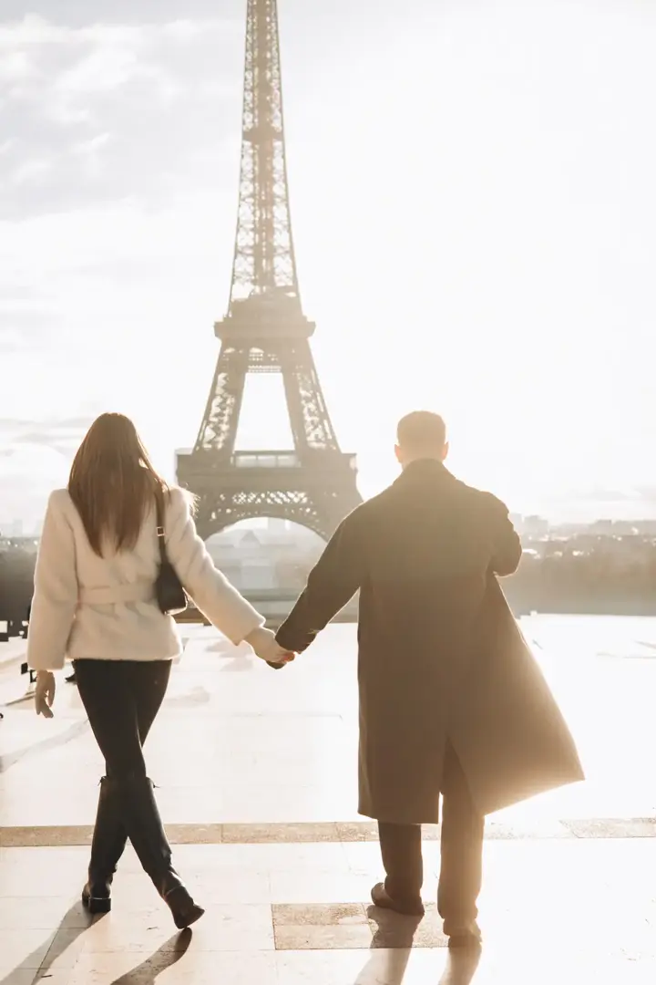 Couple Photoshoot in Paris