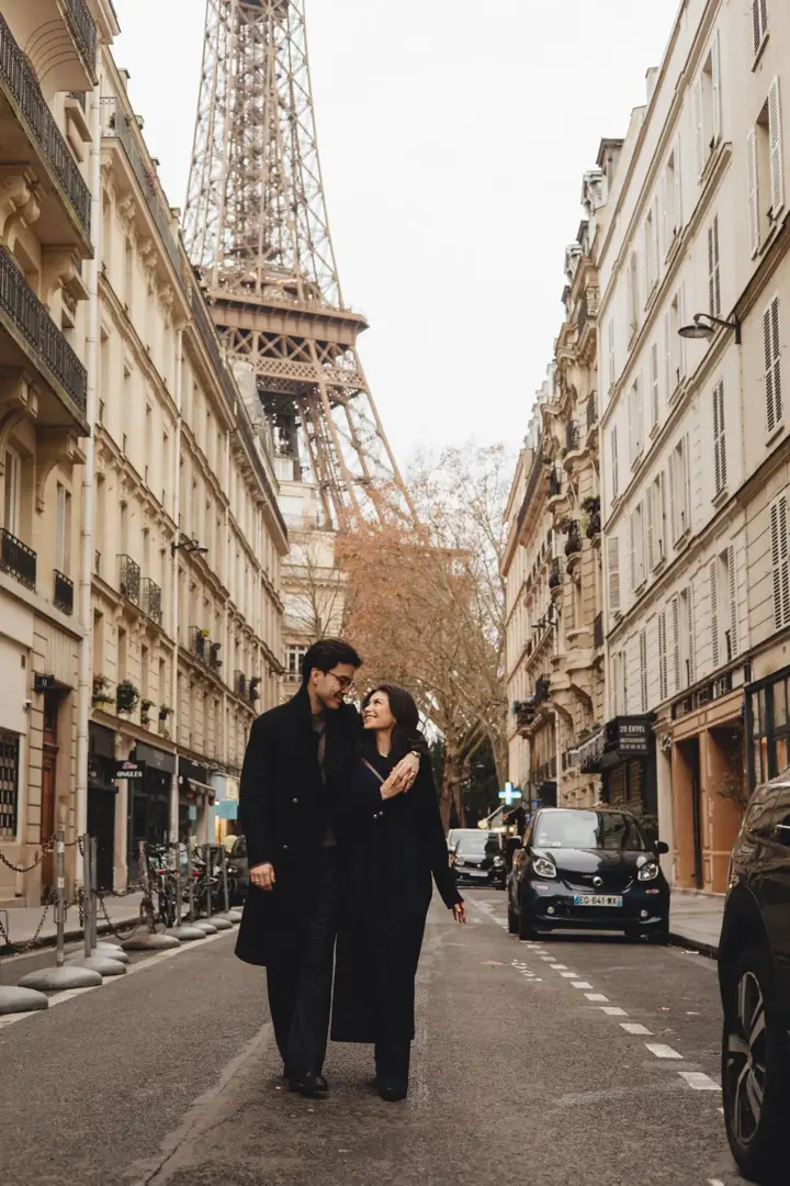 Couple Photoshoot at Place Vendome
