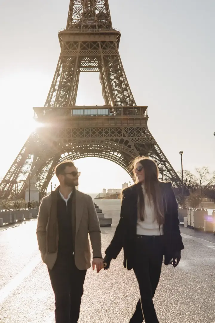 Couple Photoshoot in Paris