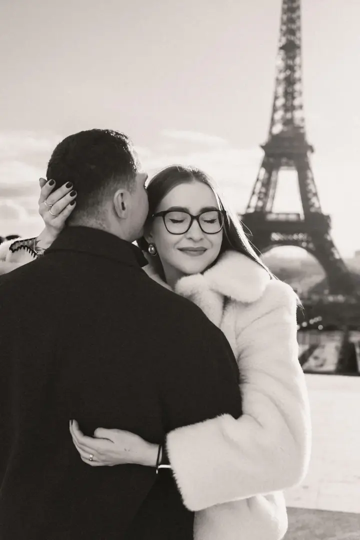 Couple Photoshoot in Paris