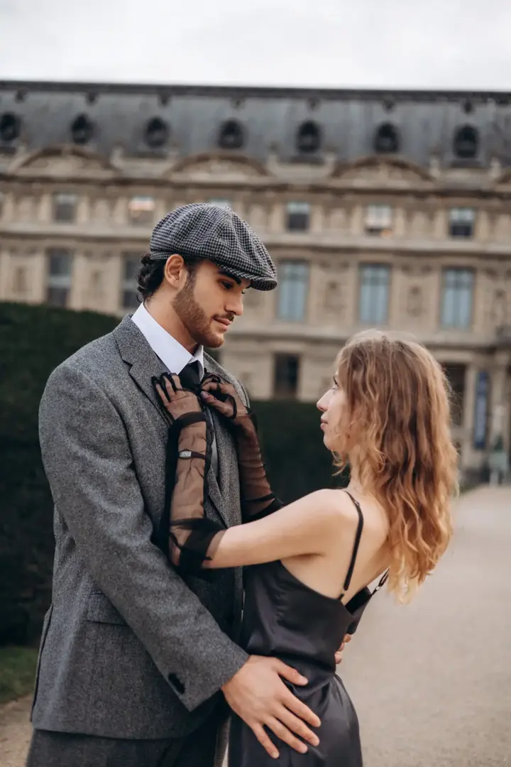 Couple Photoshoot in Paris