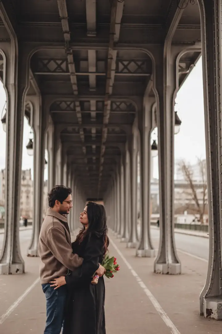 Couple Photoshoot at Moulin Rouge