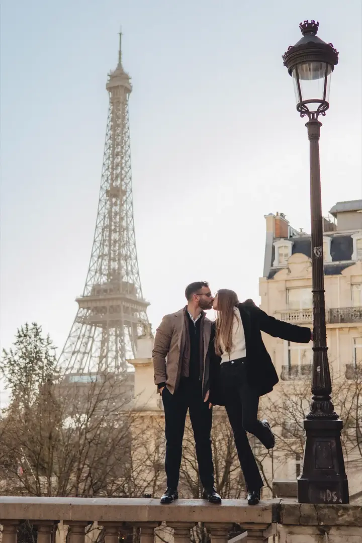 Couple Photoshoot at Canal Saint Martin
