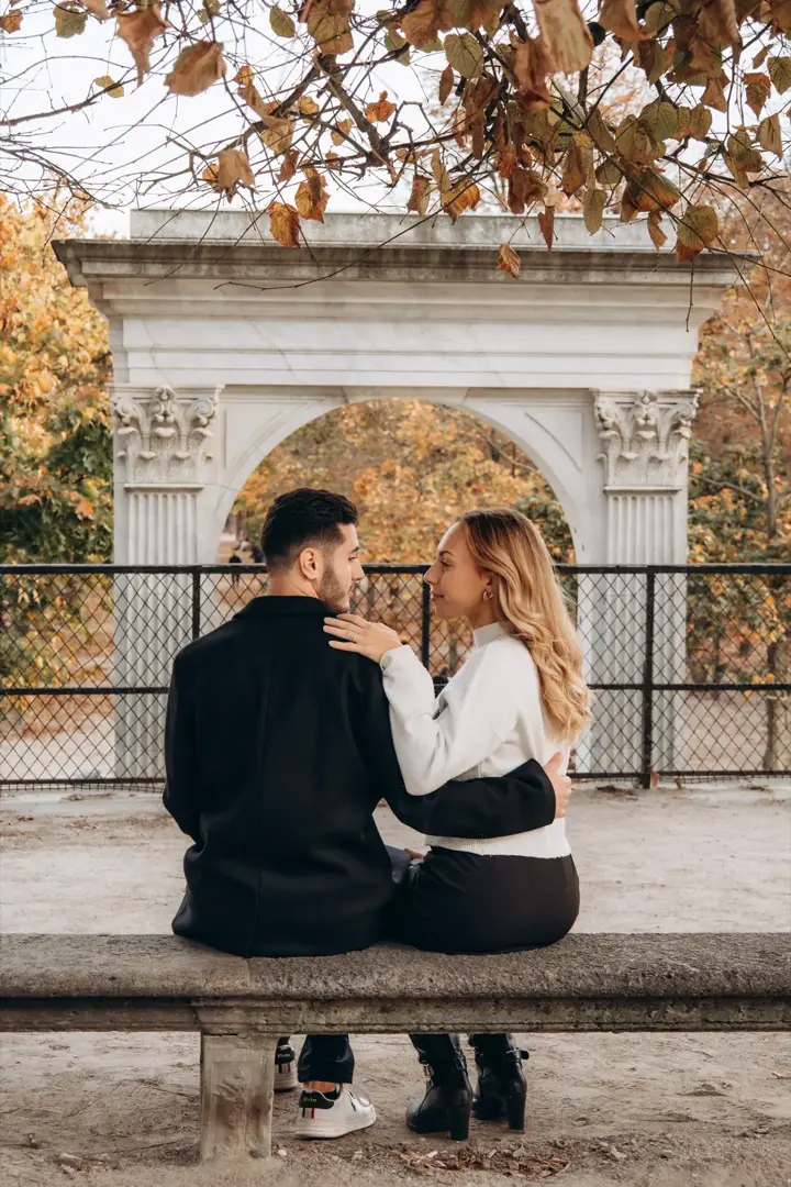 Couple Photoshoot at Trocadéro