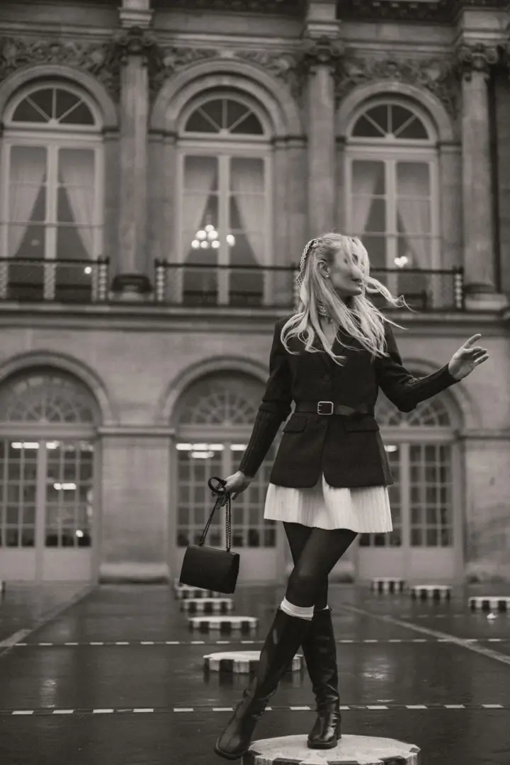 Maternity Photoshoot in Paris