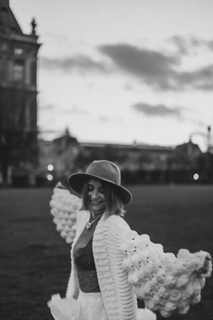 Solo Photoshoot in Paris