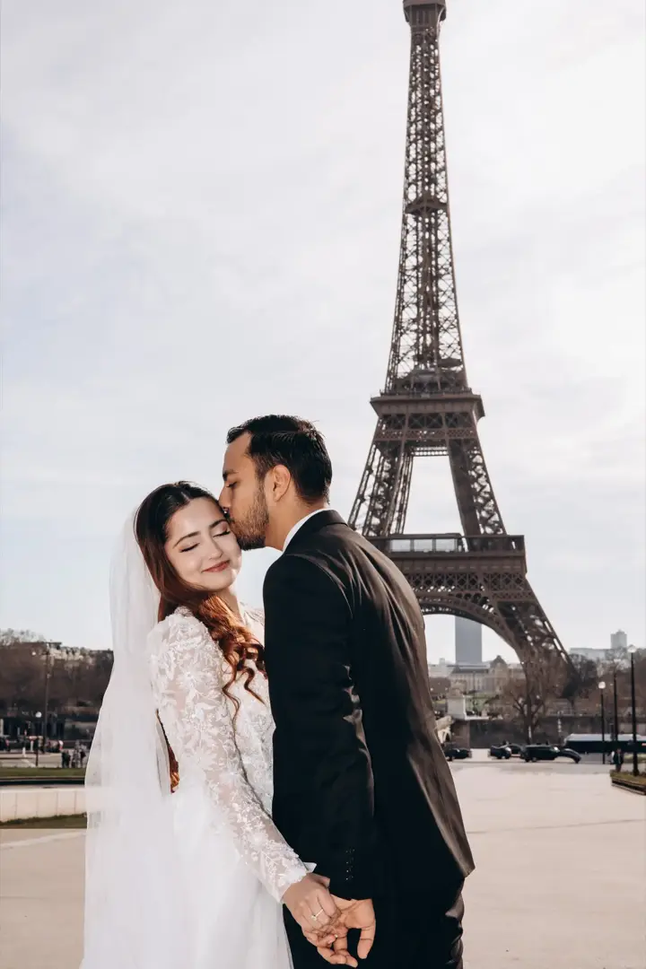 Elopement Photographer in Paris