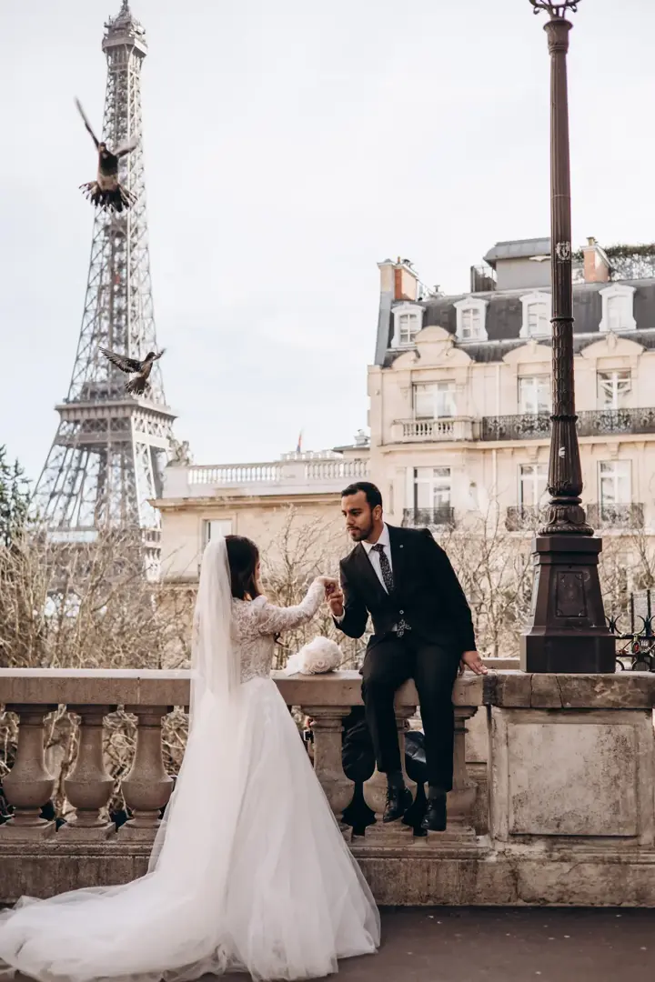 Wedding Photographer at Parc Monceau